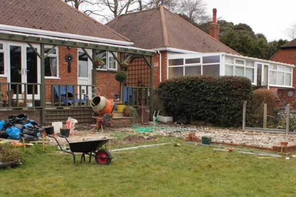 Understand the importance of boundary walls Crowthorne contact Jason edworthy party wall surveyors today!